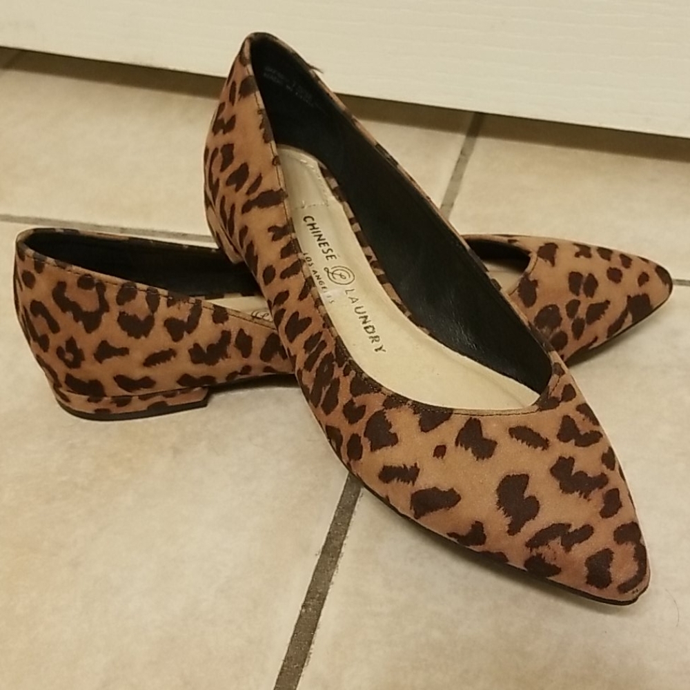 Chinese Laundry Leopard Flats Size 7.5